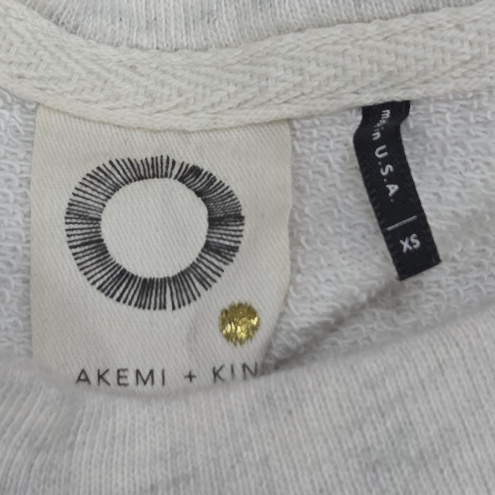 Akemi + Kin Anthropologie Nell Eyelet Sleeve Sweatshirt Boho Scallop XS Grey Whi - Picture 3 of 5